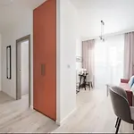 Aleja Krakowska Stylish Apartment