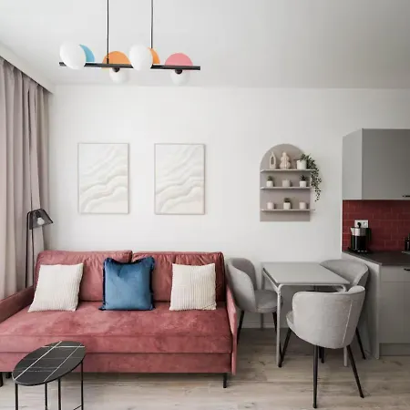 Διαμέρισμα Aleja Krakowska Stylish