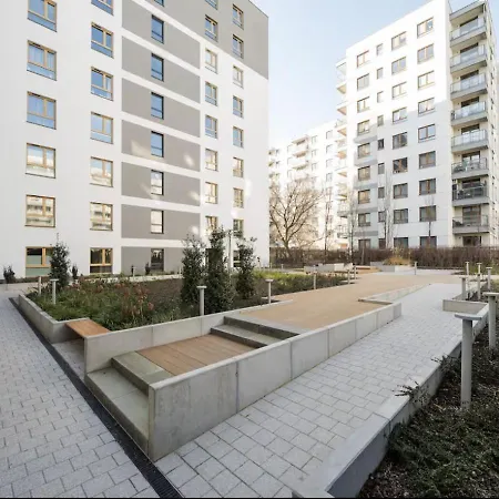 Aleja Krakowska Stylish Apartamento